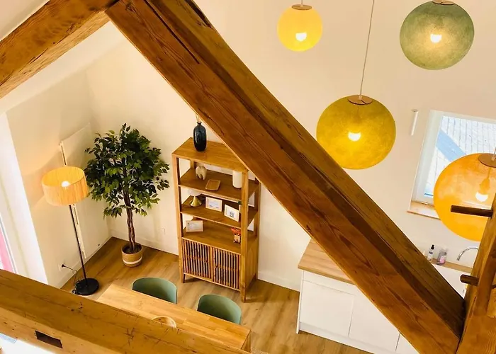 A 2 Pas De La Mer, 2 Bedrooms, Sea View, Parking Apartment *