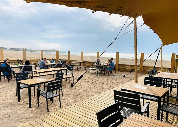 A 2 Pas De La Mer, 2 Bedrooms, Sea View, Parking