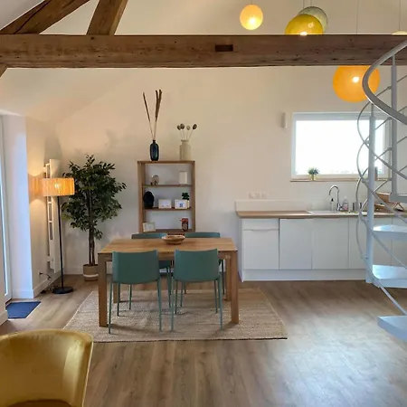 Apartmán A 2 Pas De La Mer, 2 Bedrooms, Sea View, Parking Houlgate